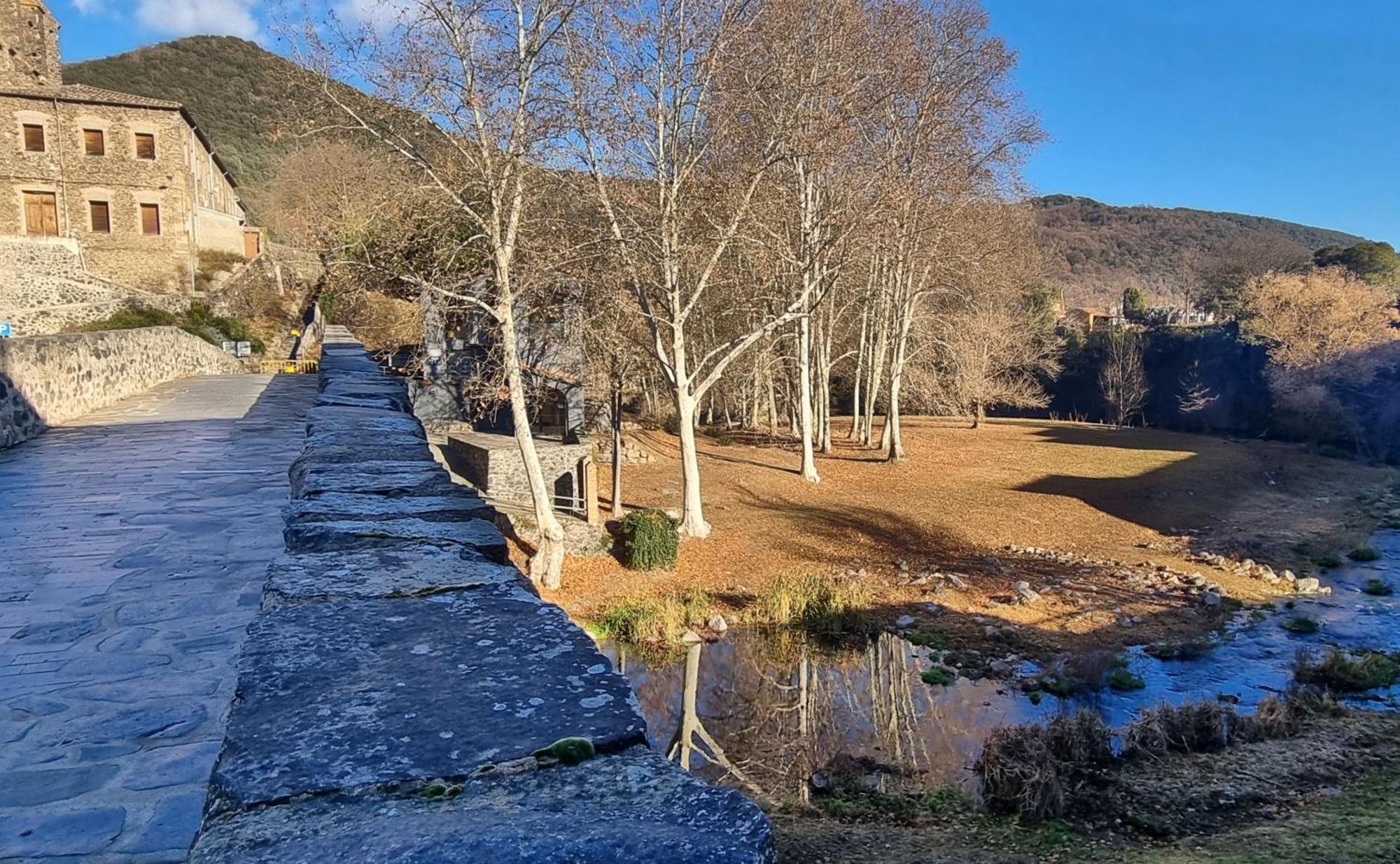 Can Janot Villa Olot Luaran gambar